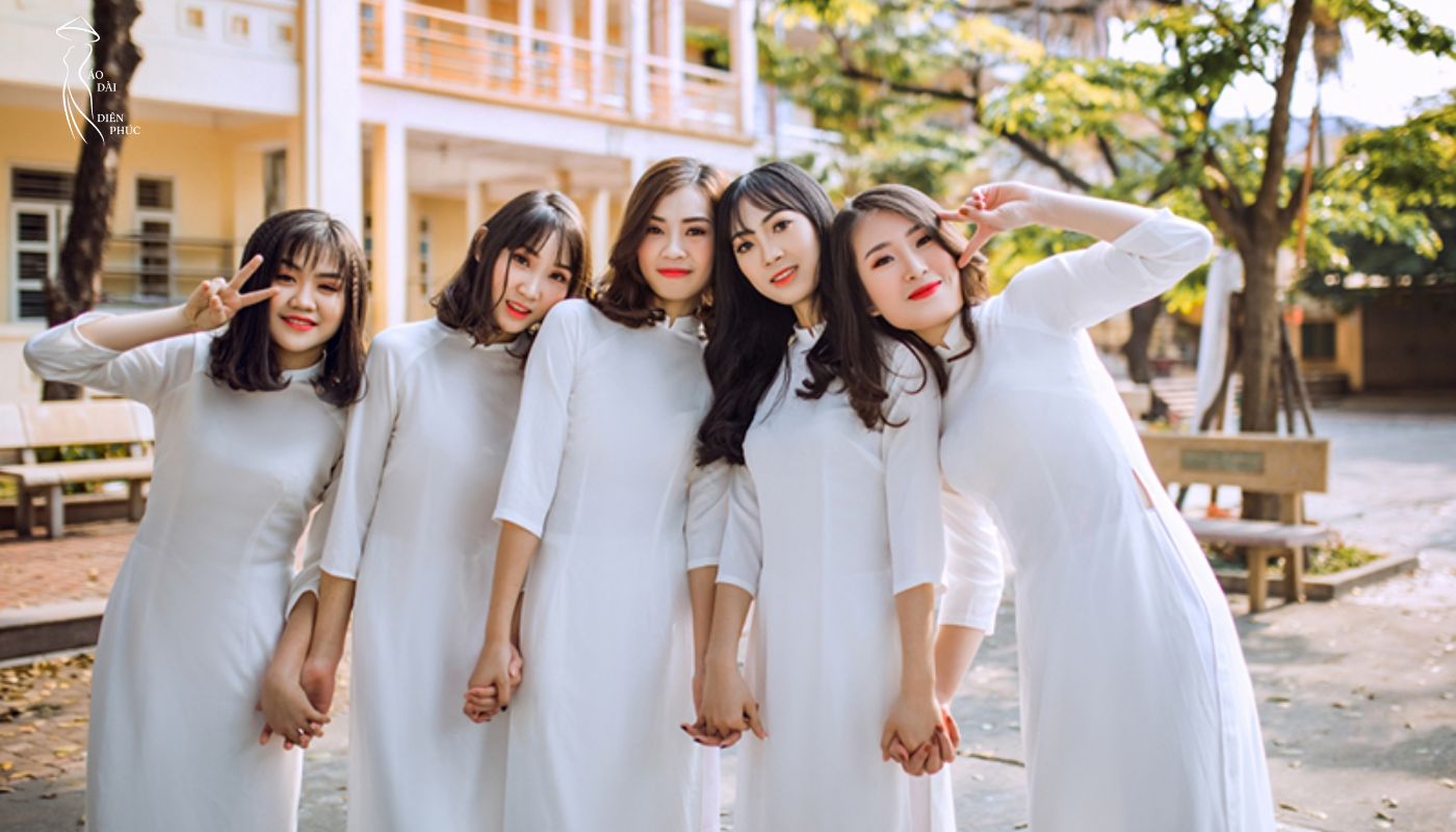 Cảm nhận của sinh viên về áo dài