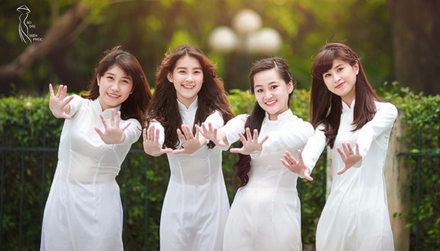 Lịch sử áo dài trong trường học